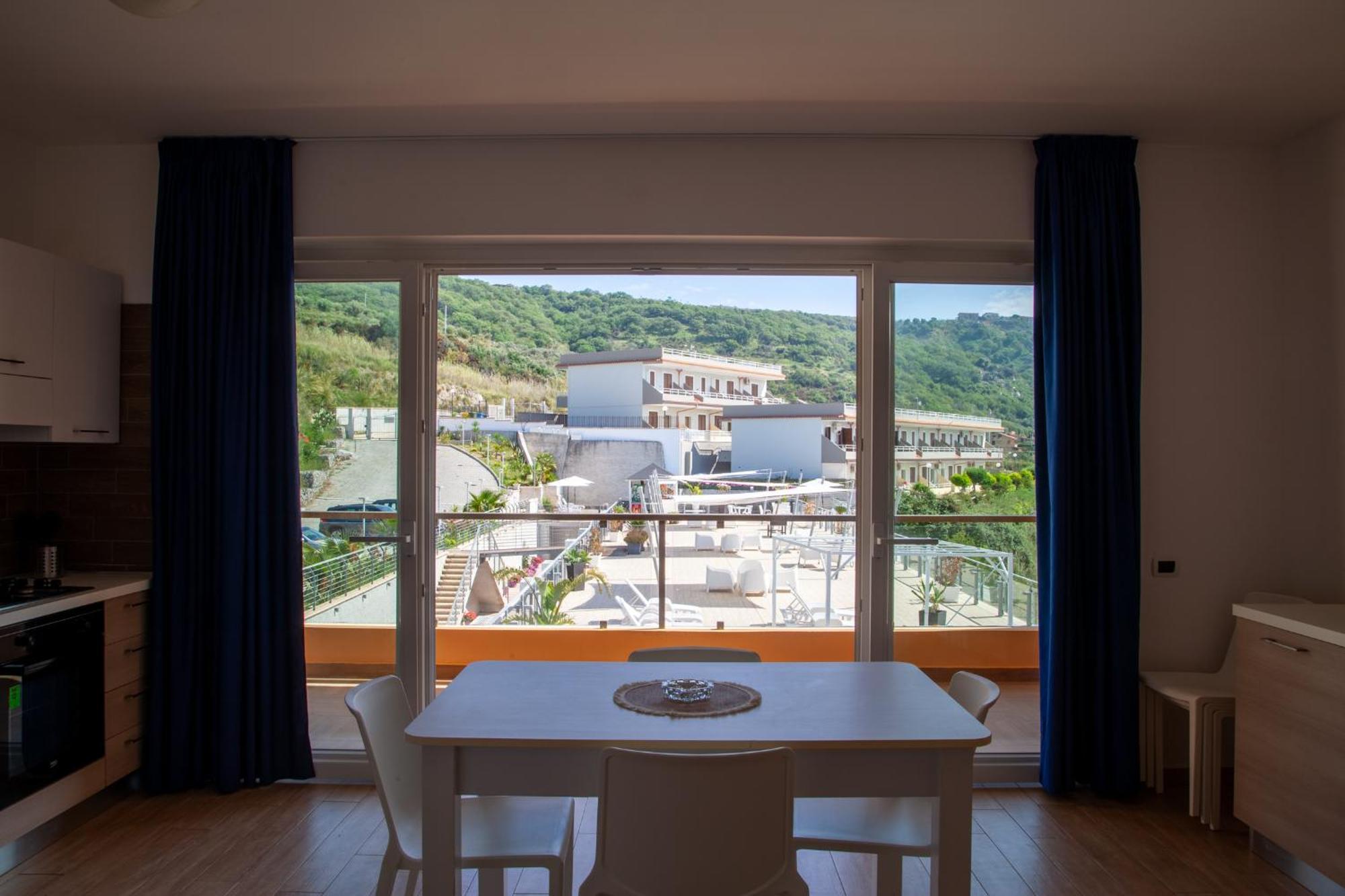 Airone Residence Zambrone Exterior foto